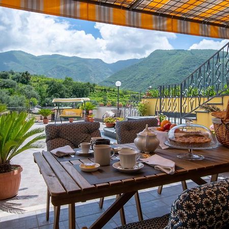 Casola di Napoli B&B L'Abbraccio المظهر الخارجي الصورة