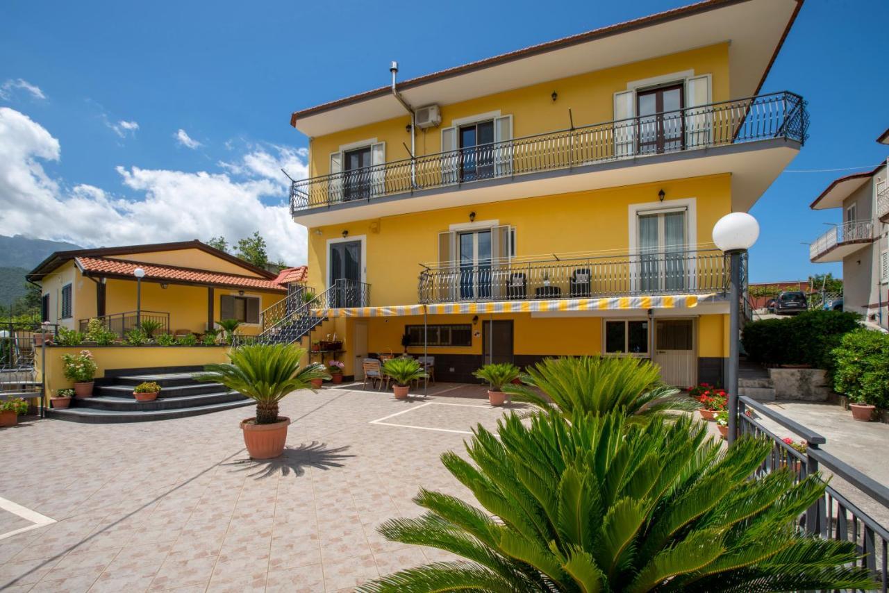 Casola di Napoli B&B L'Abbraccio المظهر الخارجي الصورة